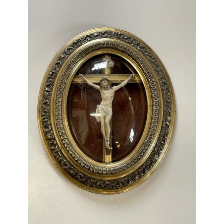 ANTICO CROCIFISSO TECA VETRO BOMBATO in CORNICE OVALE dorata CRISTO legno gesso