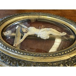 ANTICO CROCIFISSO TECA VETRO BOMBATO in CORNICE OVALE dorata CRISTO legno gesso