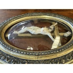 ANTICO CROCIFISSO TECA VETRO BOMBATO in CORNICE OVALE dorata CRISTO legno gesso