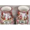 COPPIA ANTICO VASO CINESE FAMILLE ROSE PORCELLANA DIPINTO SCENA QUOTIDIANA FIORI