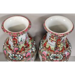 COPPIA ANTICO VASO CINESE FAMILLE ROSE PORCELLANA DIPINTO SCENA QUOTIDIANA FIORI
