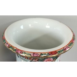 COPPIA ANTICO VASO CINESE FAMILLE ROSE PORCELLANA DIPINTO SCENA QUOTIDIANA FIORI