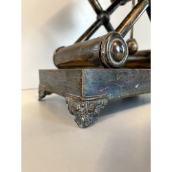 OROLOGIO a PENDOLO DA CAMINO METALLO ARGENTATO NON funziona CLOCK 34cm/h XIX sec