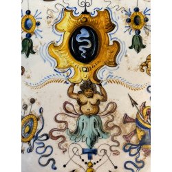 ANTICO PIATTO PARATA TERRACOTTA SMALTATA MAIOLICA DECORO GROTTESCHE ø 48 cm
