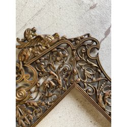 CORNICE DA PARETE SPECCHIERA BRONZO DORATO VITTORIANA ORNATA TRAFORATA 68x44cm