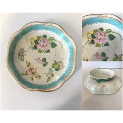 PIATTO DECORATIVO ALZATINA Famille Rose MOTIVO FARFALLE PEONIE CHINA XIX  ø17 cm