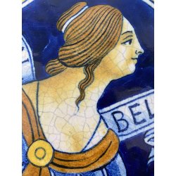 GRANDE ANTICO PIATTO PARATA MAIOLICA RITRATTO FEMMINILE "Bella" DERUTA  ø 44 cm