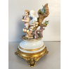 CERAMICA CAPODIMONTE Carpiè PORCELLANA BISCUIT ALLEGORIA SCULTURA PUTTO DANNI