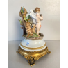 CERAMICA CAPODIMONTE Carpiè PORCELLANA BISCUIT ALLEGORIA SCULTURA PUTTO DANNI