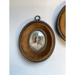 antica COPPIA MINIATURE ritratti femminili dipinti CORNICI OVALI nobili donne