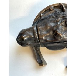ANTICO CALAMAIO in BRONZO testa FERRO di cavallo FERMACARTE scrivania primi '900
