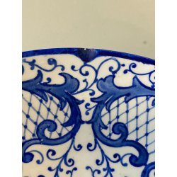 ANTICO PIATTO PARETE CERAMICA DECORO GIRALI E VOLUTE BLU COBALTO SU BIANCO ø17cm