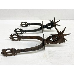 antichi SPERONI in FERRO BATTUTO gauchos ATTREZZATURA EQUESTRE western  sec XIX