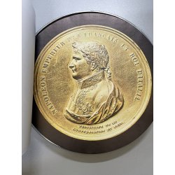 VOLUME CIRCOLARE Arte e Storia nelle Medaglie NAPOLEONE BONAPARTE Mario Coniglio