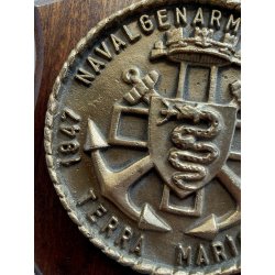 CREST commemorativo in LEGNO e METALLO Navalgenarmi Milano 1947-1997