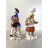 COPPIA STATUINE PORCELLANA CAPODIMONTE  FIGURE CACCIATORE VENDITRICE FRUTTA '900