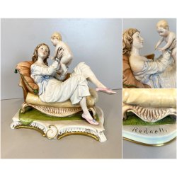 STATUINA FIGURA PORCELLANA CAPODIMONTE Radaelli MATERNITà SCENA FAMILIARE '70/80