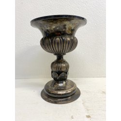 VASO COPPA FIORIERA CENTROTAVOLA METALLO ARGENTATO DECORO SBALZO BACELLATO H26cm