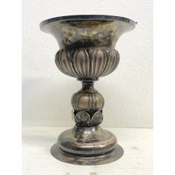 VASO COPPA FIORIERA CENTROTAVOLA METALLO ARGENTATO DECORO SBALZO BACELLATO H26cm