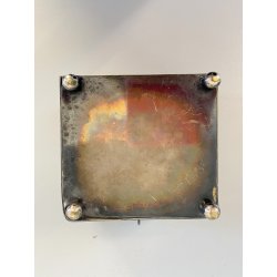 ANTICO SCRIGNA SCATOLA PORTAGIOIE CHIAVE OTTONE ARGENTATO DECORO SBALZO FINE 800