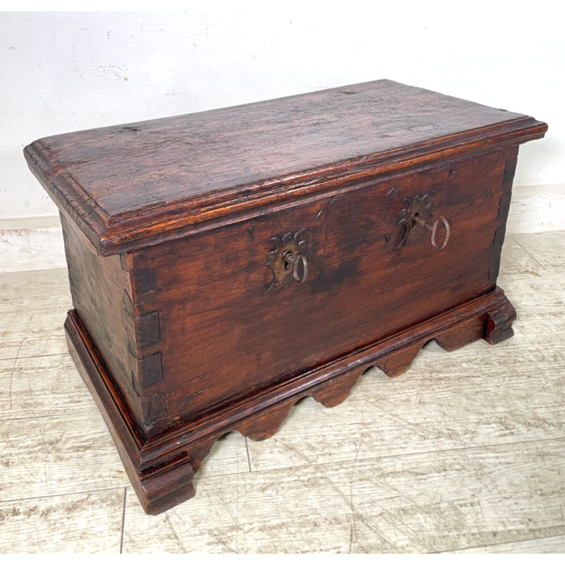 ANTICA PICCOLA CASSAPANCA FORZIERE DOPPIA SERRATURA legno NOCE 97 cm epoca 1700