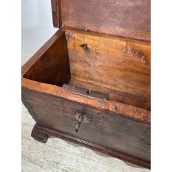 ANTICA PICCOLA CASSAPANCA FORZIERE DOPPIA SERRATURA legno NOCE 97 cm epoca 1700