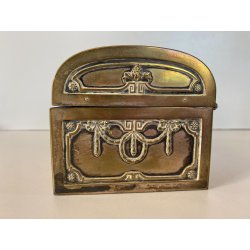 ANTICO SCRIGNO SCATOLA PORTAGIOIE CHIAVE METALLO ARGENTATO DECORO SBALZO 800/900