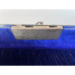 ANTICO SCRIGNO SCATOLA PORTAGIOIE CHIAVE METALLO ARGENTATO DECORO SBALZO 800/900