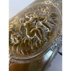 ANTICO SCRIGNO SCATOLA PORTAGIOIE CHIAVE METALLO ARGENTATO DECORO SBALZO 800/900