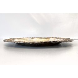 ANTICO VASSOIO OVALE METALLO ARGENTATO DECORO SBALZO RICCIOLI CONCHIGLIE XX sec.