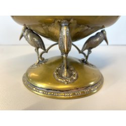 CENTROTAVOLA COPPA ALZATA OTTONE ARGENTATO TRE PIEDI AIRONI/GRU LIBERTY '800