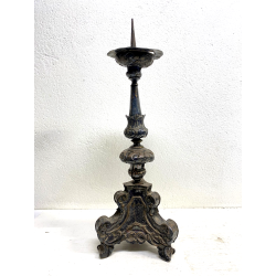 ANTICO TORCERE LAMIERINO SBALZATO ARGENTATO DECORO BAROCCO XVIII-XIX sec 48 cm/h