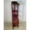 ANTICA VETRINA CRISTALLIERA LEGNO BRONZO INTARSIO ANTA STOFFA ROSSA EPOCA '900