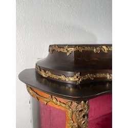 ANTICA VETRINA CRISTALLIERA LEGNO BRONZO INTARSIO ANTA STOFFA ROSSA EPOCA '900
