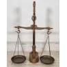 ANTICA BILANCIA VITTORIANA 2 PIATTI epoca 800 BRONZO DECORO DELFINI 8 PESI LIBRA