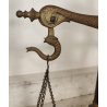 ANTICA BILANCIA VITTORIANA 2 PIATTI epoca 800 BRONZO DECORO DELFINI 8 PESI LIBRA