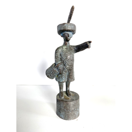 SCULTURA BRONZO Ivo Coljé FIGURA Haags Jantje N° 044  Volgelsang 21 cm/h  1981