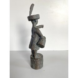 SCULTURA BRONZO Ivo Coljé FIGURA Haags Jantje N° 044  Volgelsang 21 cm/h  1981
