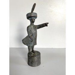 SCULTURA BRONZO Ivo Coljé FIGURA Haags Jantje N° 044  Volgelsang 21 cm/h  1981