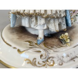 FIGURA STATUINA PORCELLANA Capodimonte FIORAIA PIZZO COLLEZIONE VINTAGE MANCANZE