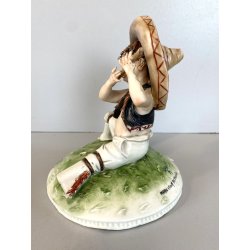 STATUINA PORCELLANA CAPODIMONTE T. Galli MESSICO BAMBINO SEDUTO con FLAUTO DANNI