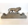 CALAMAIO BRONZO SCULTURA FIGURA ALLEGORICA FEMMINILE LEONE INIZIO XX sec 31cm/L