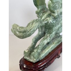 ANTICA SCULTURA ASIATICA CAVALLO IN PIETRA GIADA VERDE PEGASO ALI BASE HORSE
