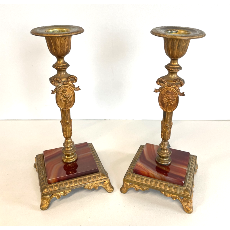 ANTICA COPPIA CANDELIERI PORTA CANDELA BRONZO DORATO ONICE 17h EPOCA '800 PUTTI