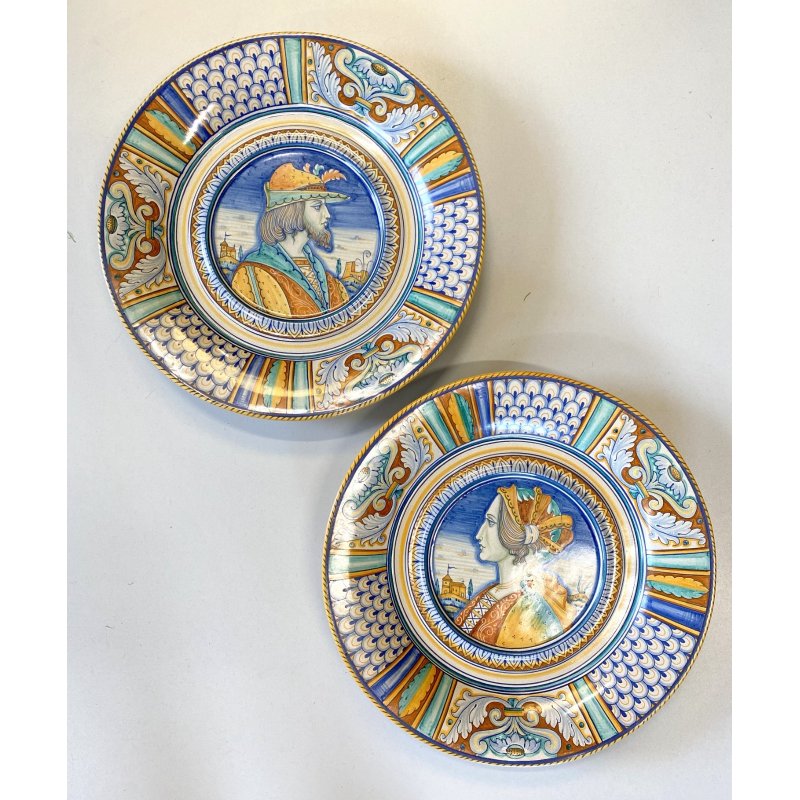 COPPIA PIATTO POMPA MAIOLICA Deruta RITRATTI RINASCIMENTALI CAVETTO MOSSO ø 43cm