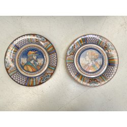 COPPIA PIATTO POMPA MAIOLICA Deruta RITRATTI RINASCIMENTALI CAVETTO MOSSO ø 43cm