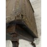 ANTICO BAULE PORTA-LEGNA ROTELLE LEGNO RAME SBALZATO DECORO VELIERI XIX sec UK