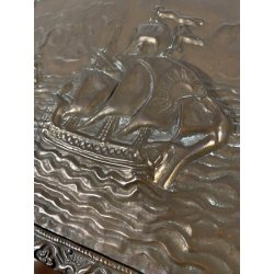 ANTICO BAULE PORTA-LEGNA ROTELLE LEGNO RAME SBALZATO DECORO VELIERI XIX sec UK