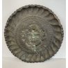 ANTICO PIATTO ELEMOSINIERE MASCHERONE RAME EPOCA '800 A SBALZO RILIEVO FACCIA