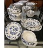 SERVIZIO PIATTI PORCELLANA VINTAGE Blue Danube U.S. Pat. Off 66pz Blue Onion JAP